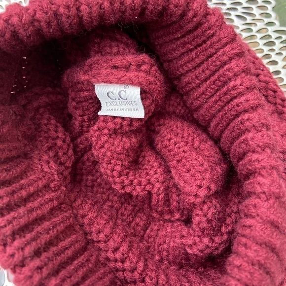 CC Classic Knit Hat Adult Womans - Picture 9 of 10
